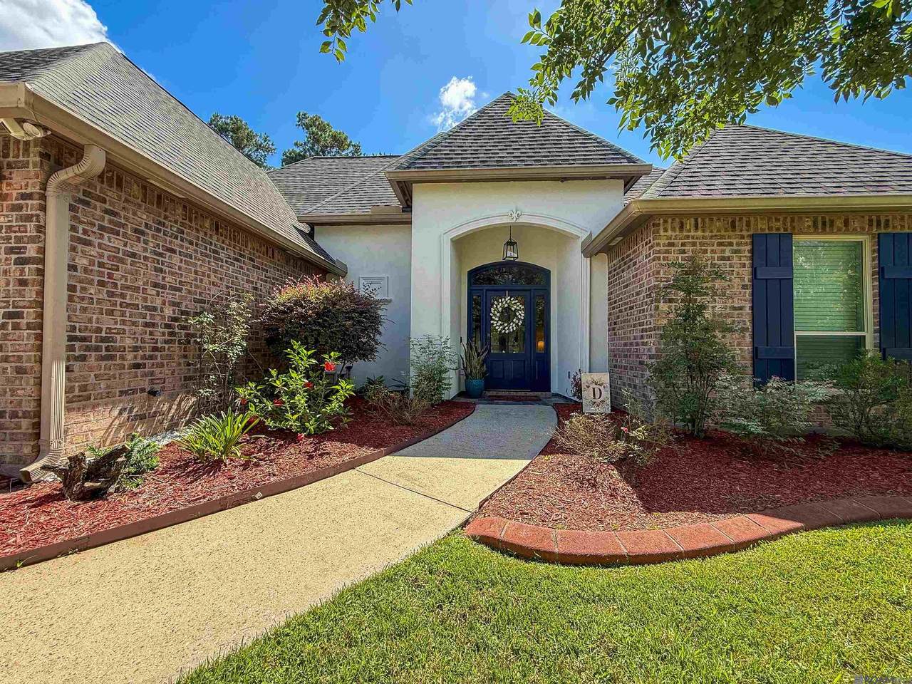 27780 Lakeshore Dr - Photo 1