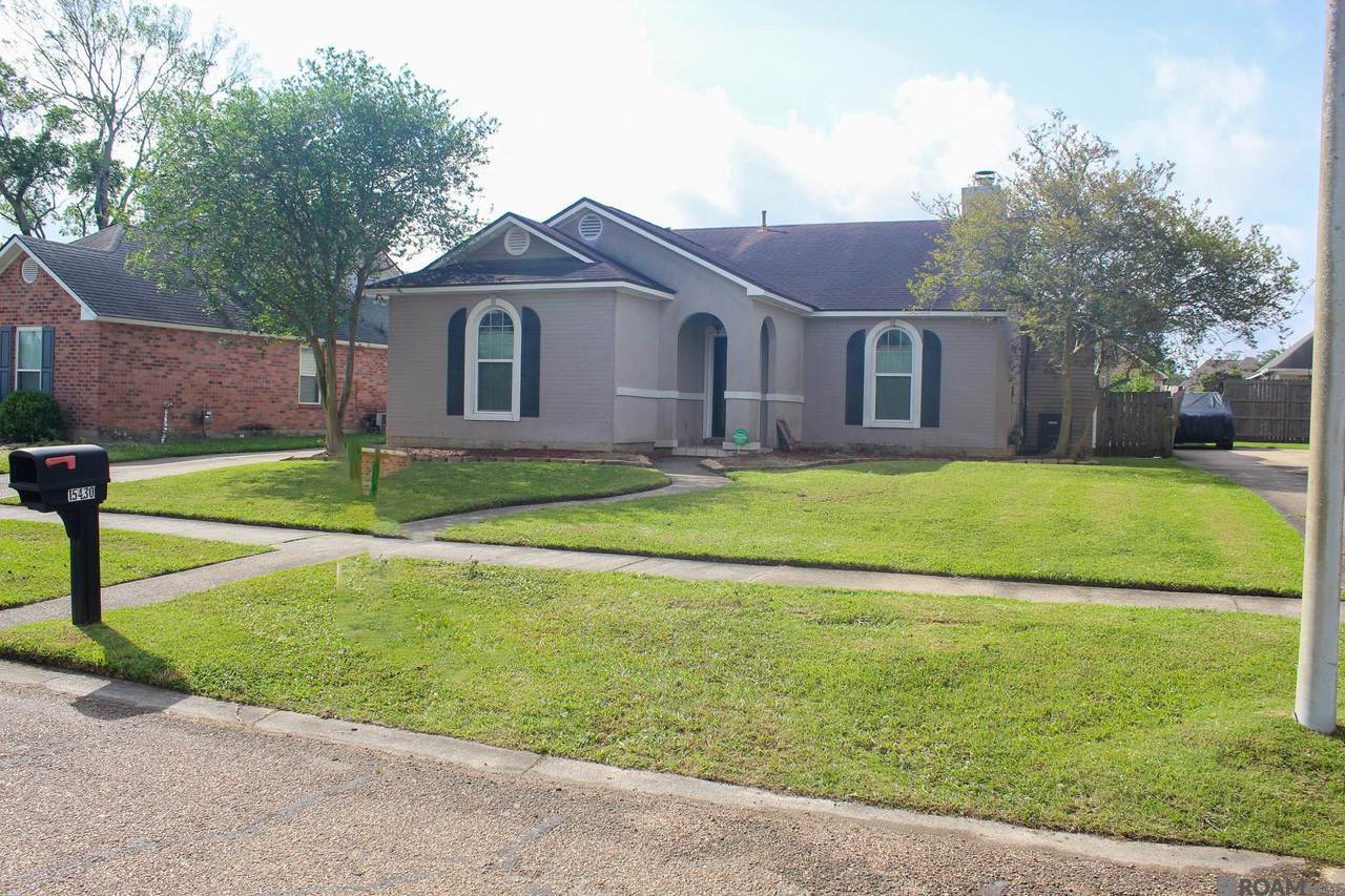 15430 Woodlore Dr - Photo 1