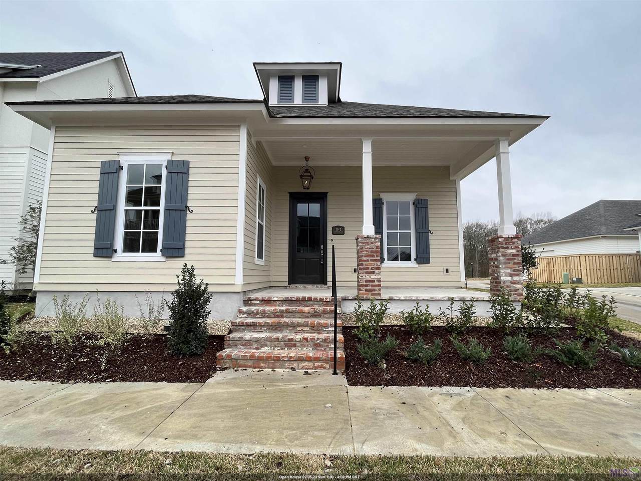 1142 Centennial Ct - Photo 1
