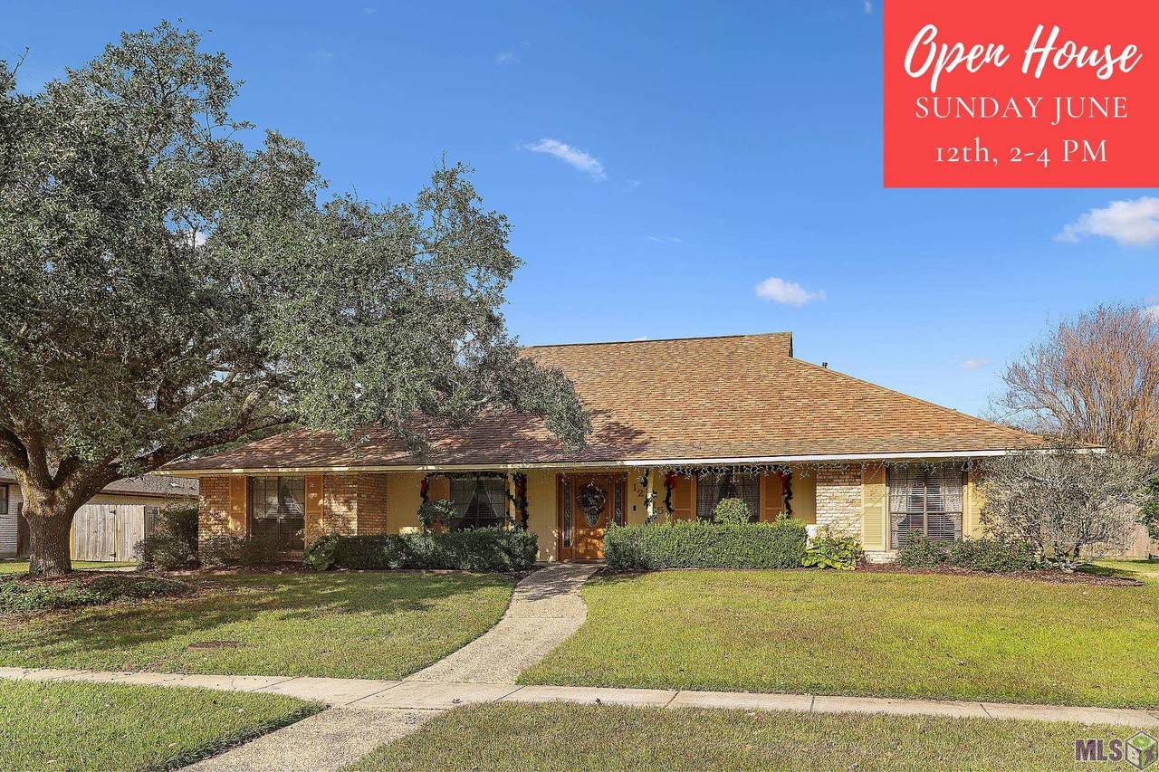 12215 Chester Dr - Photo 1
