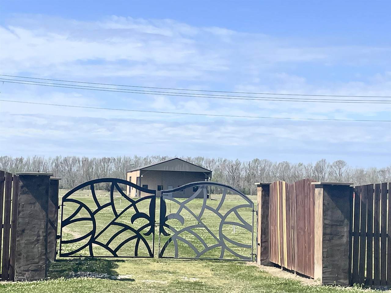 4175 Bayou Black Dr - Photo 1
