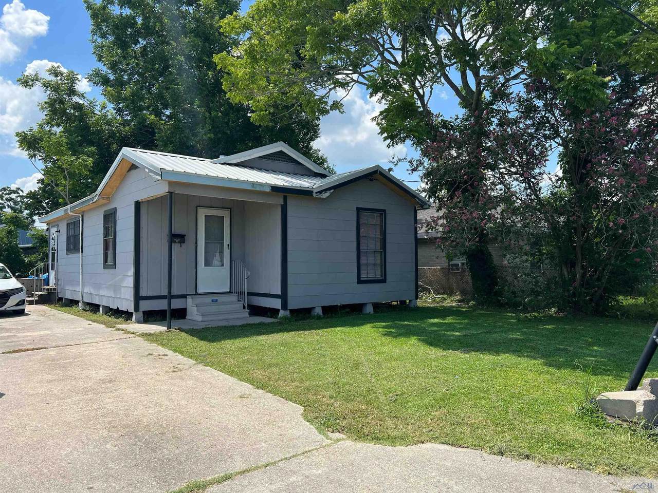 316 Hellier Street - Photo 1