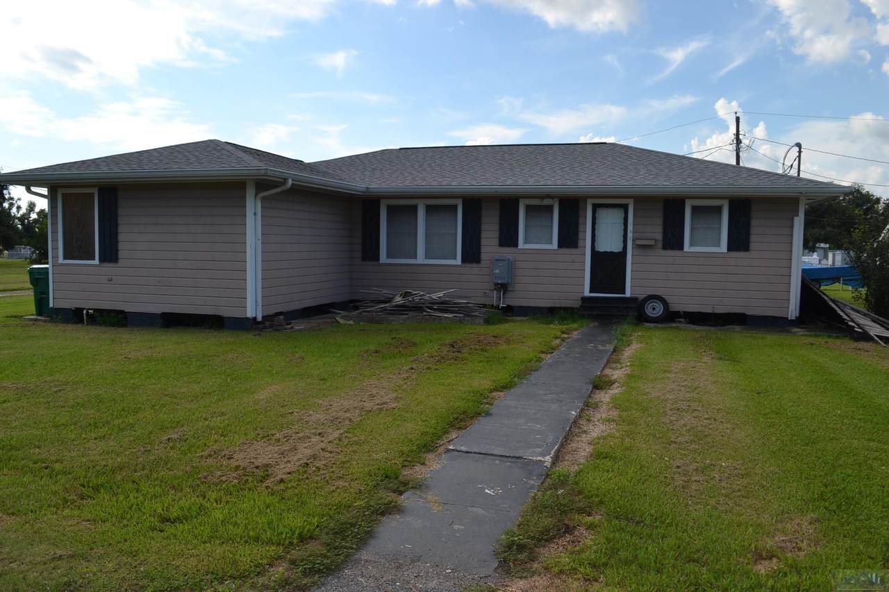 142 Oakridge Dr - Photo 1
