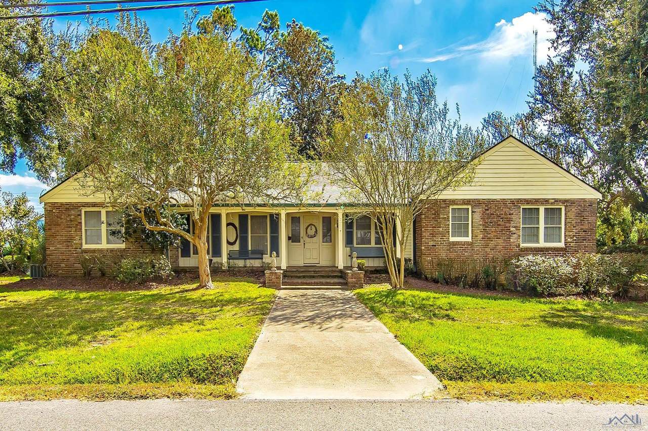 151 Catherine St - Photo 1