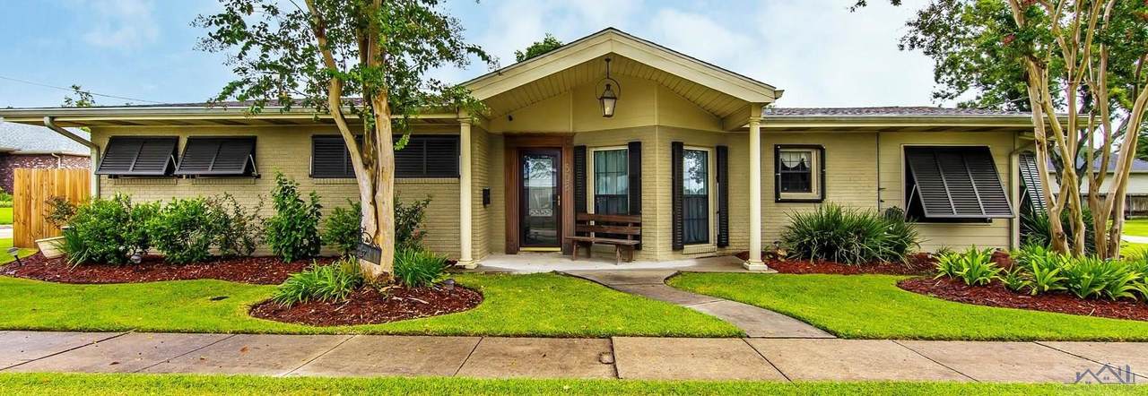 608 Jefferson Davis Street - Photo 1