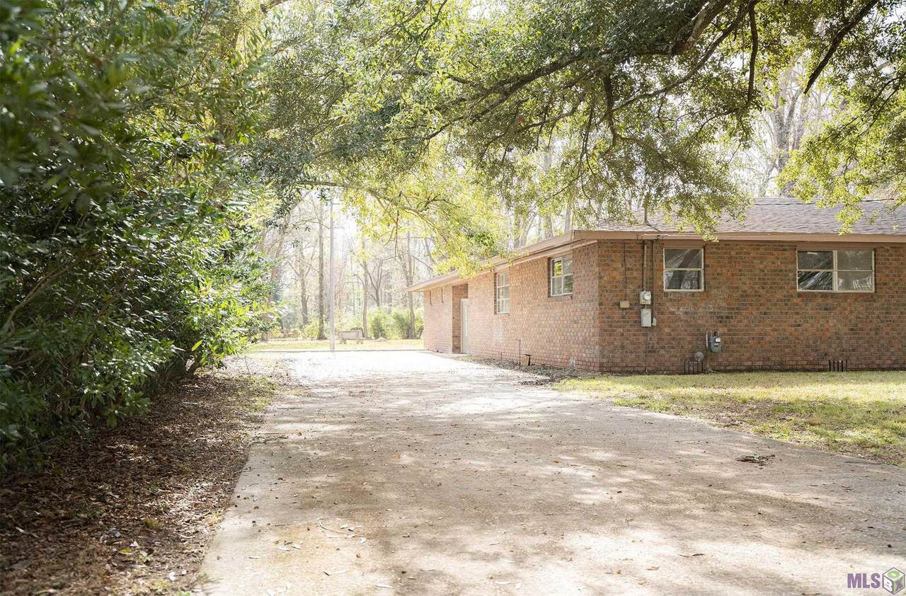 4534 Clark St - Photo 1
