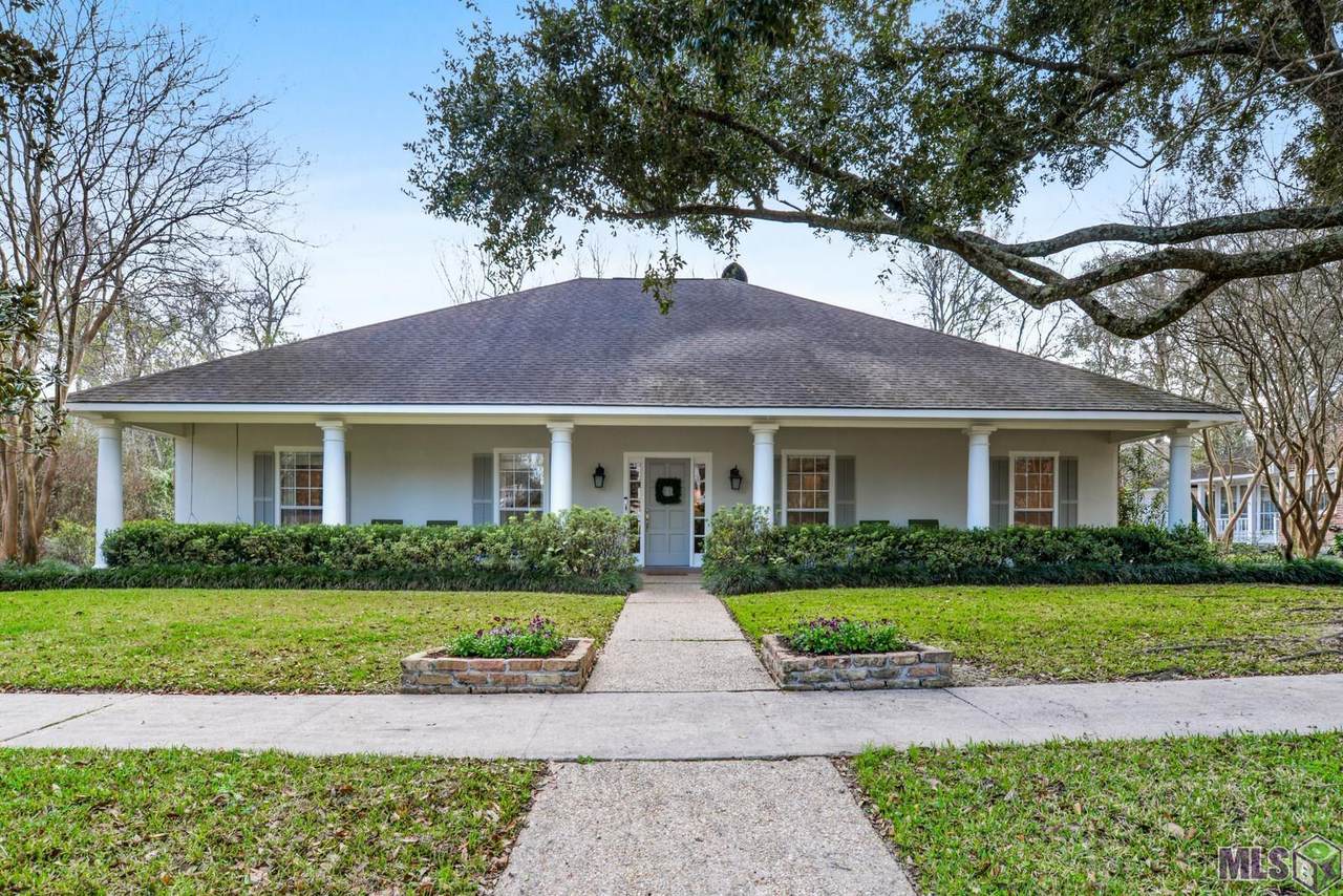 932 Holystone Dr - Photo 1