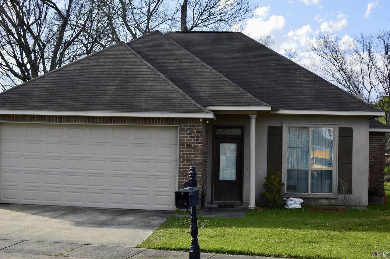 1010 Villa Dr - Photo 1