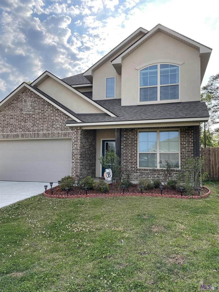8188 Fairlane Rd - Photo 1