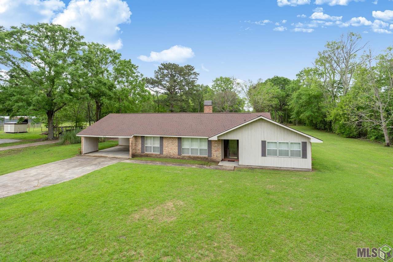 8819 Section Rd - Photo 1