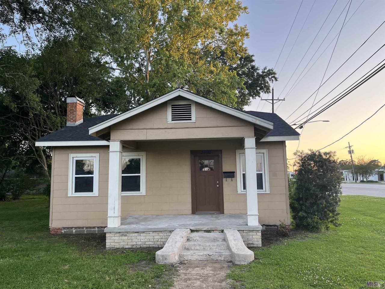 24610 Ferdinand St - Photo 1