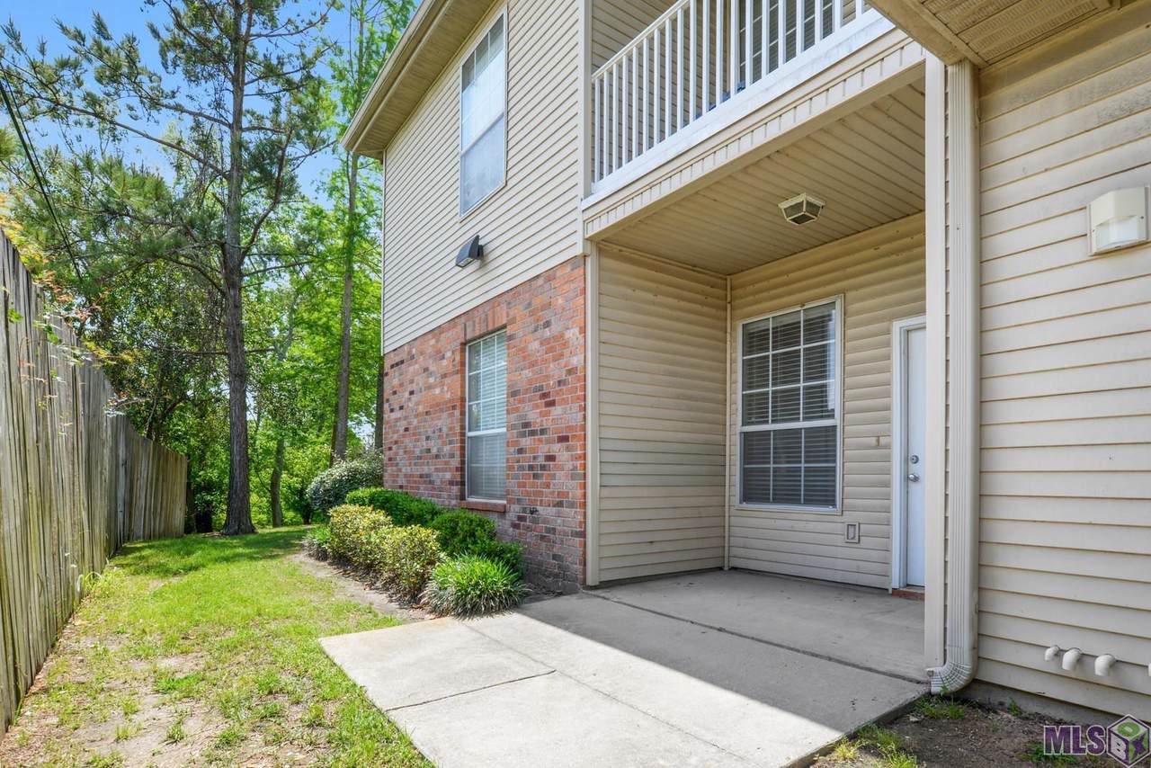 900 Dean Lee Dr - Photo 1