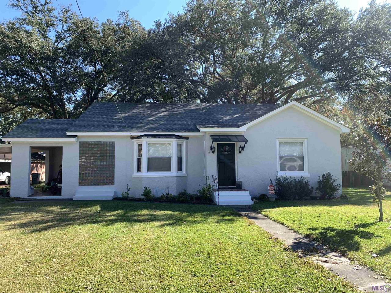 58079 Fort St - Photo 1
