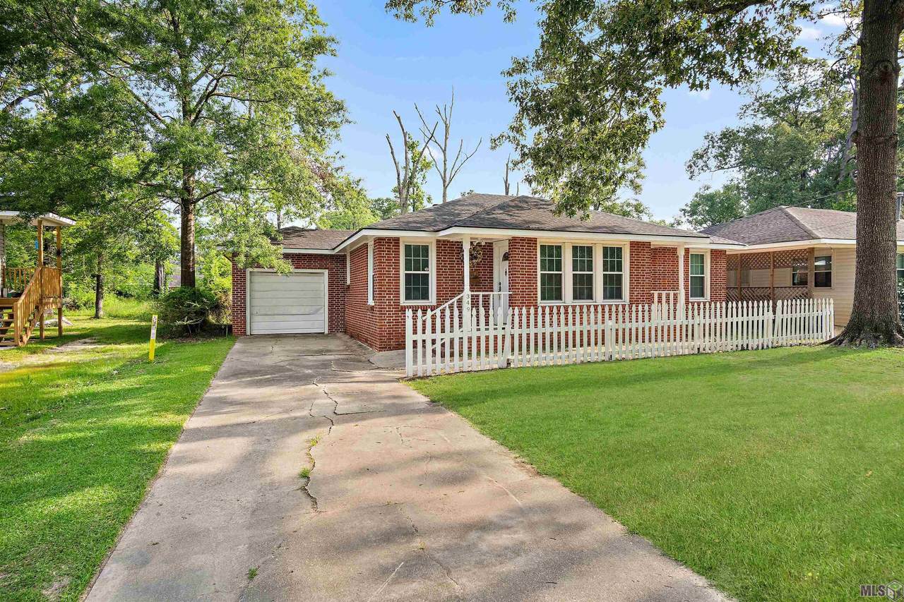 349 Oak St - Photo 1
