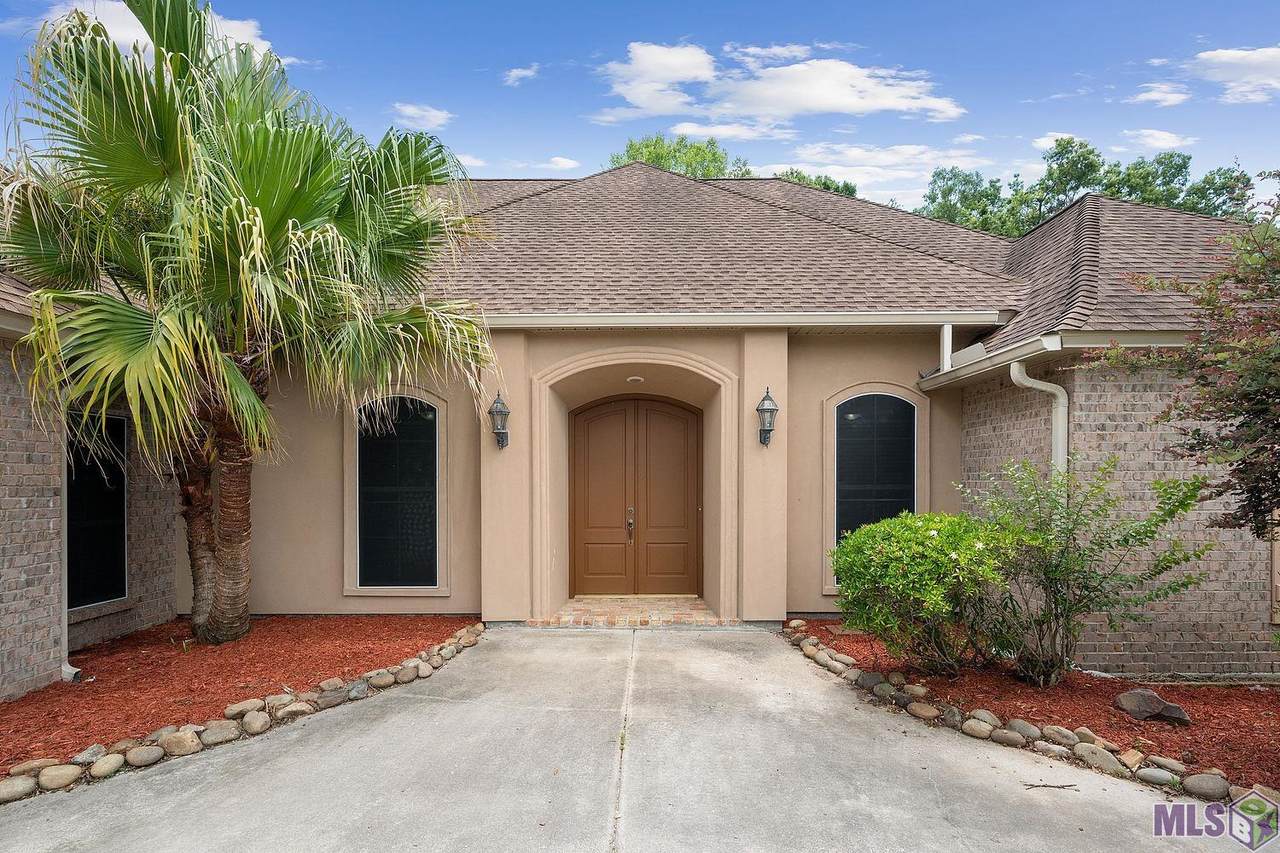 9945 Summerfield Dr - Photo 1