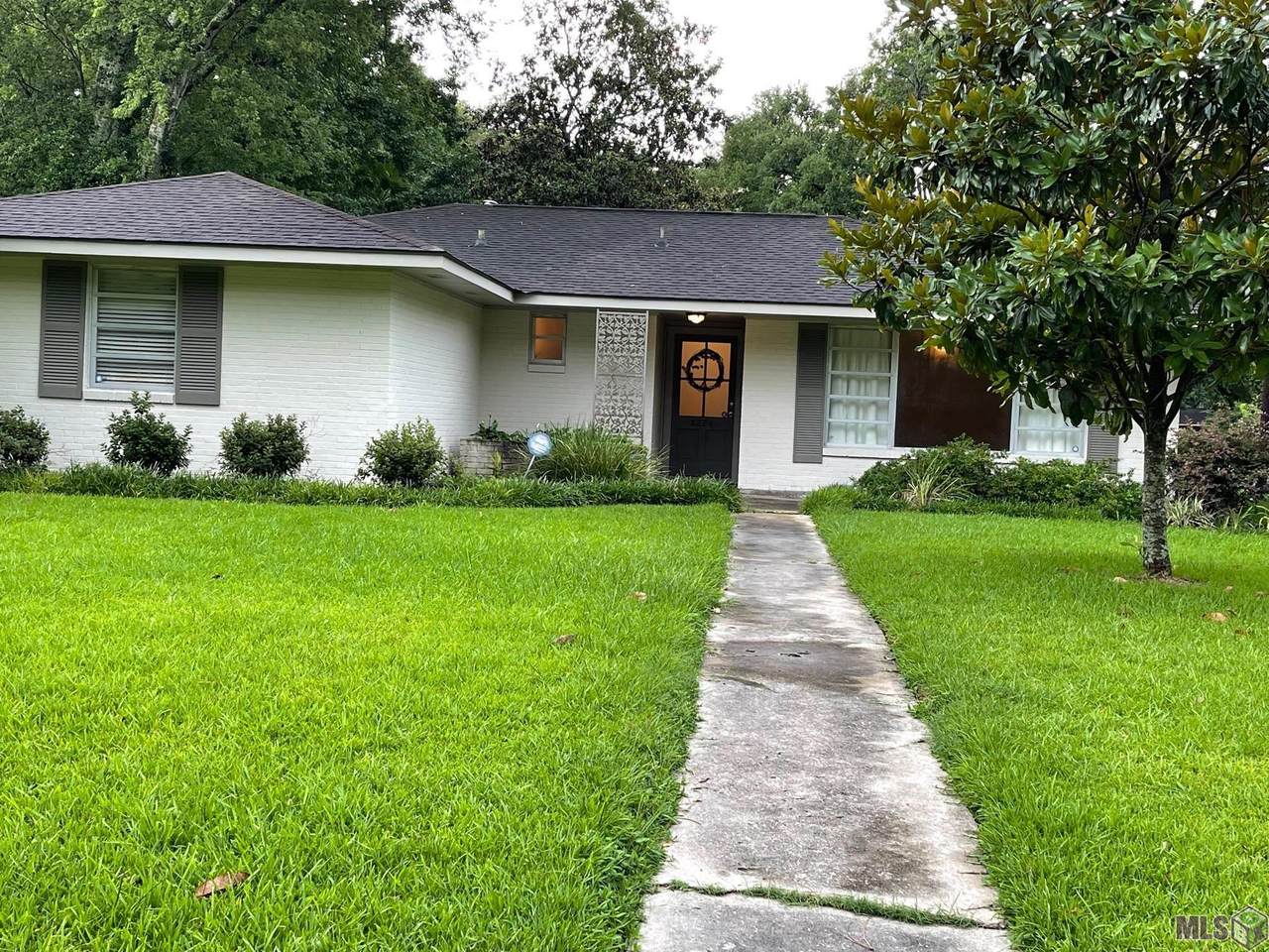 8224 Menlo Dr - Photo 1