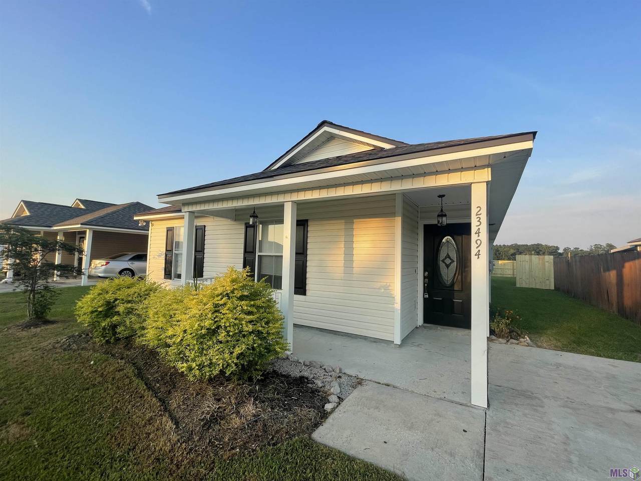 23494 Country Manor Ave - Photo 1