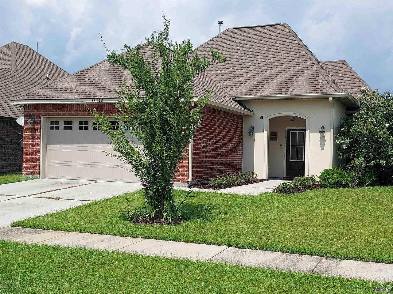 18328 Crows Nest Dr - Photo 1