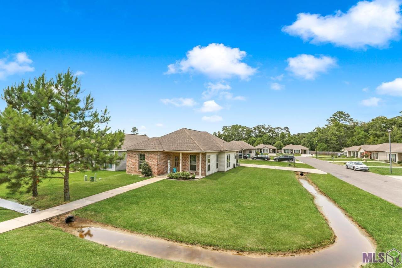 10831 Field Pointe Dr - Photo 1