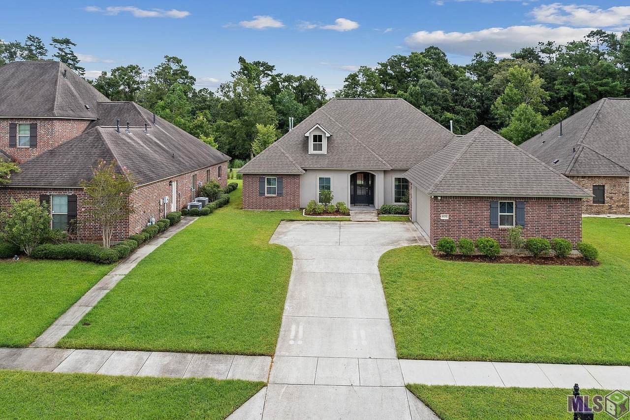 18252 River Landing Dr - Photo 1