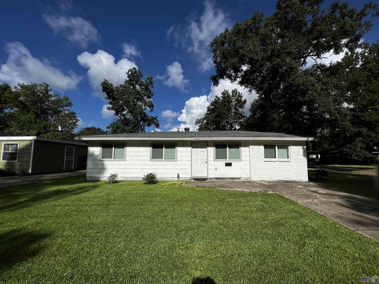 6197 Flag St - Photo 1