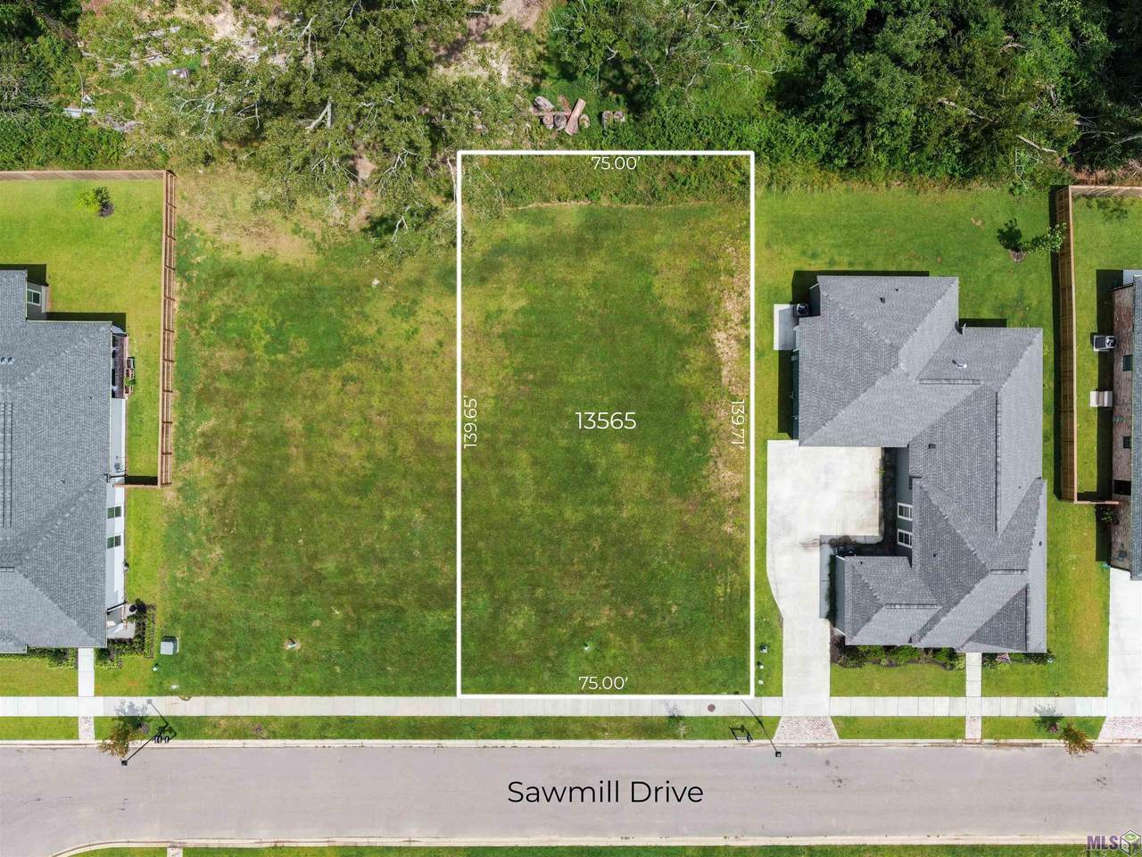 13565 Sawmill Dr - Photo 1