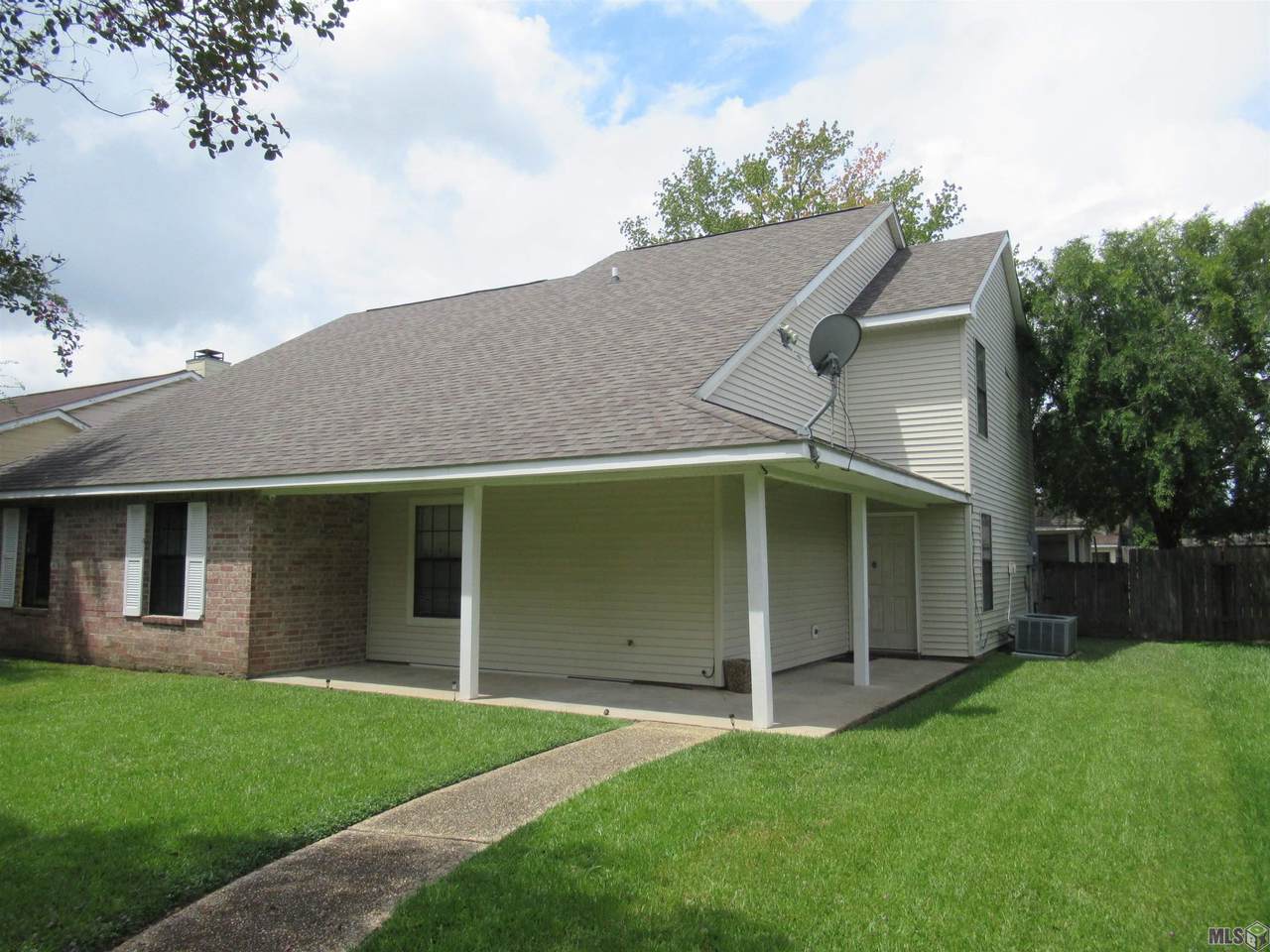 5123 Berryville Ct - Photo 1