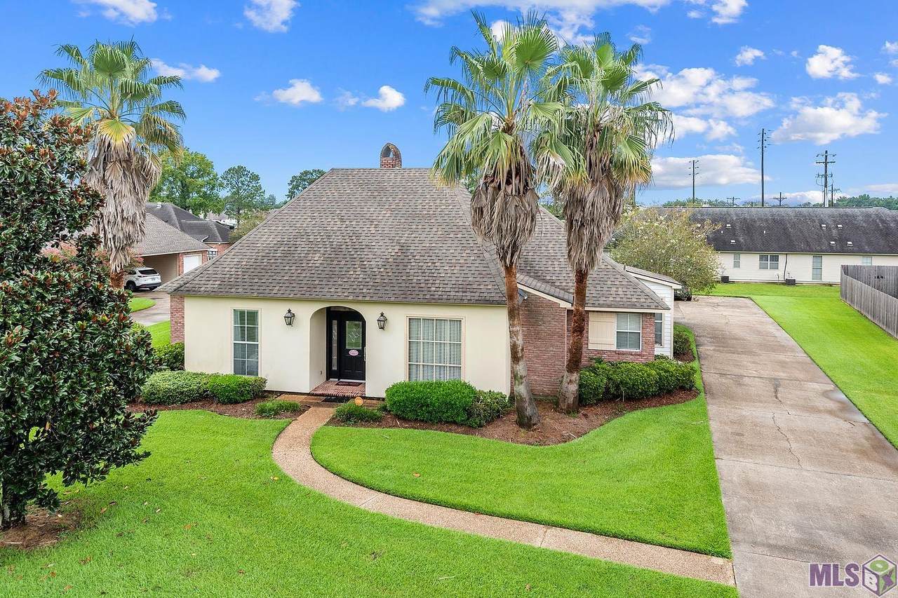 15518 Therese Ct - Photo 1