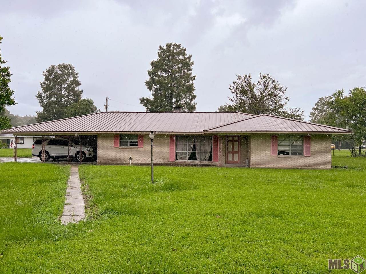 11740 La Hwy 77 - Photo 1
