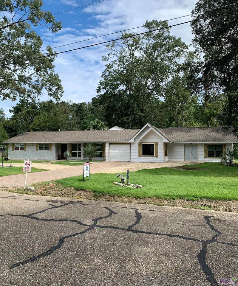 11737 Colyell Dr - Photo 1
