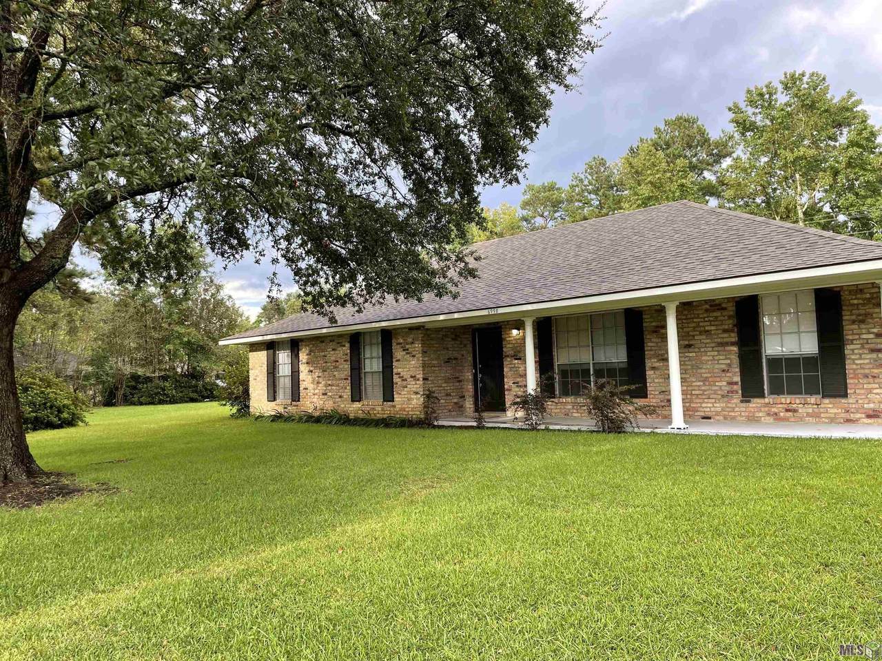 6998 Landmor Dr - Photo 1