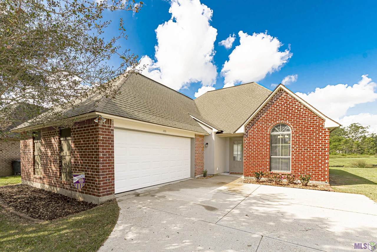 12211 Riverwalk Dr - Photo 1