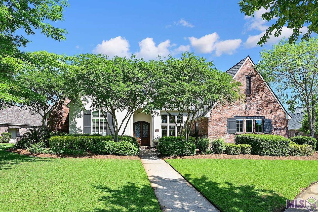 2595 Turnberry Ave - Photo 1