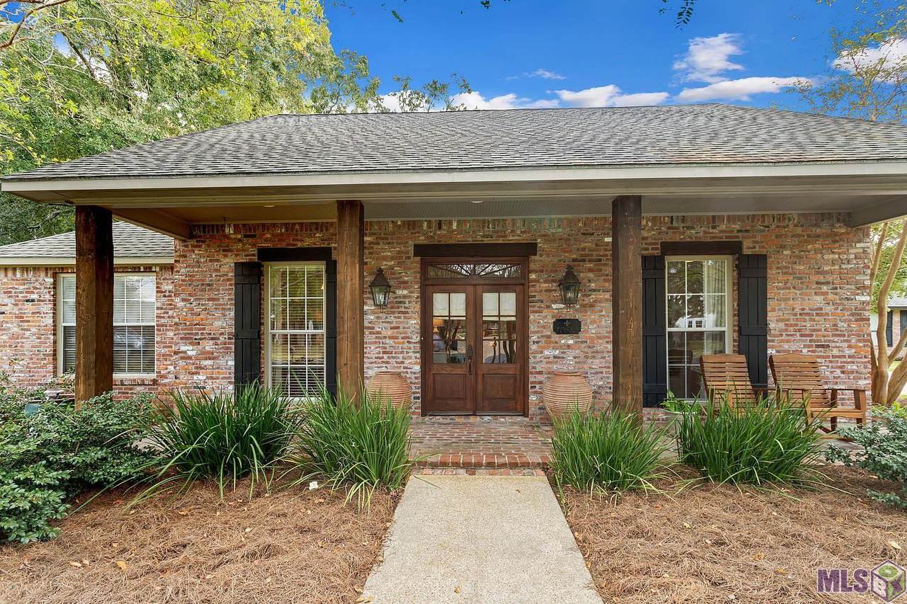 10610 Oakline Dr - Photo 1
