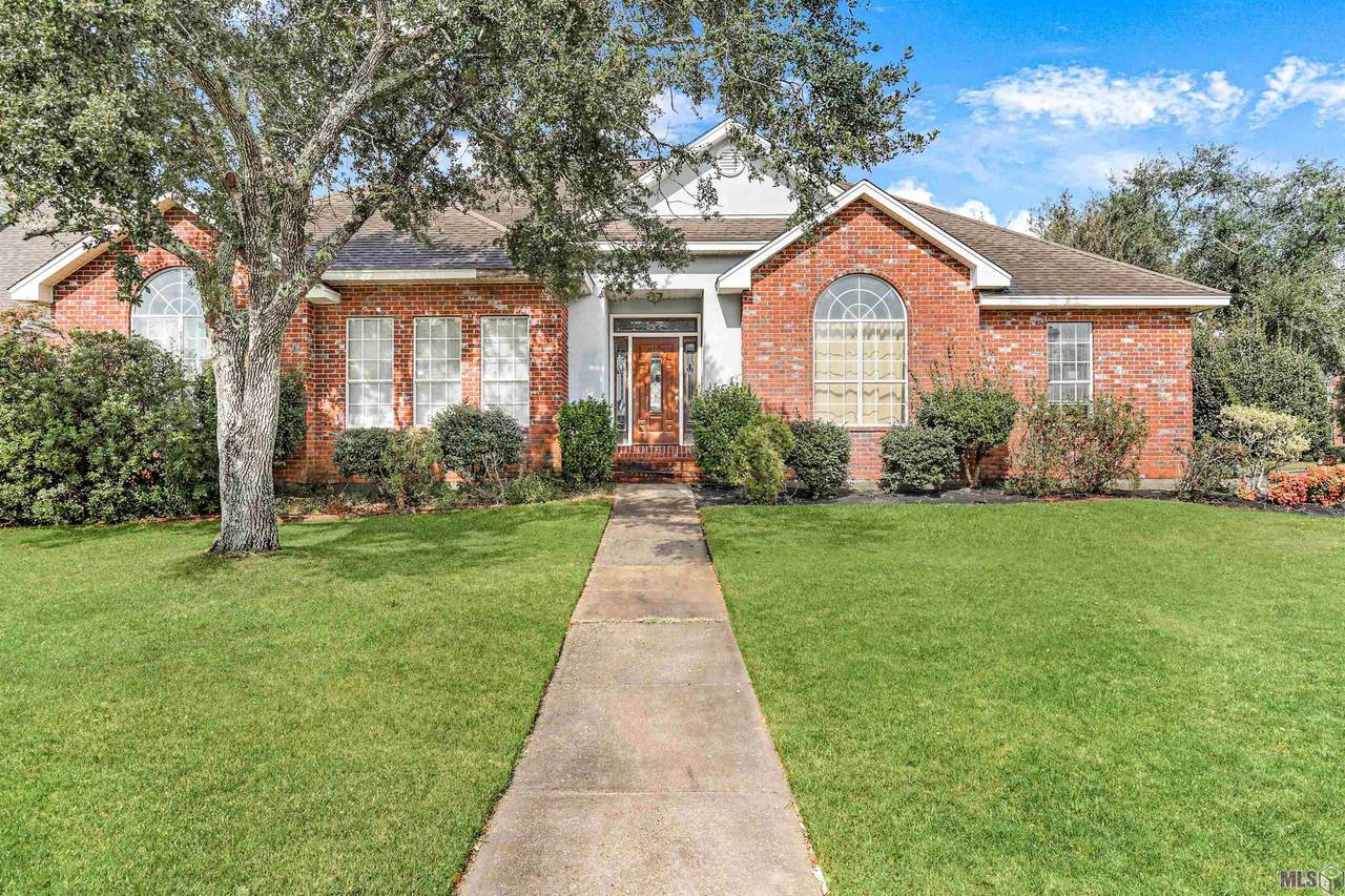 14 Oak Tree Dr - Photo 1