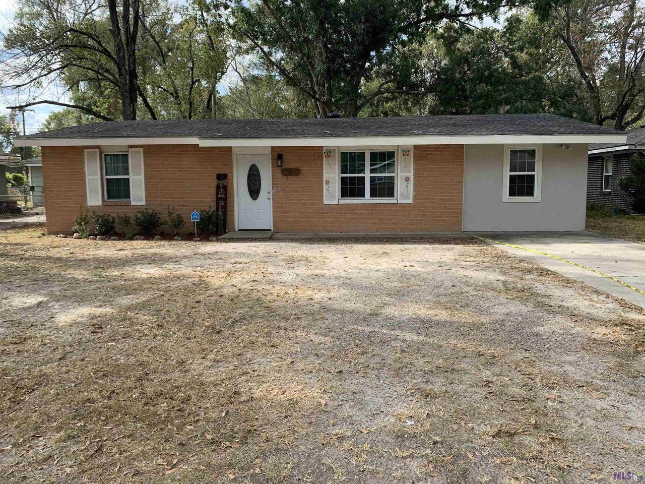 30649 Anderson Dr - Photo 1
