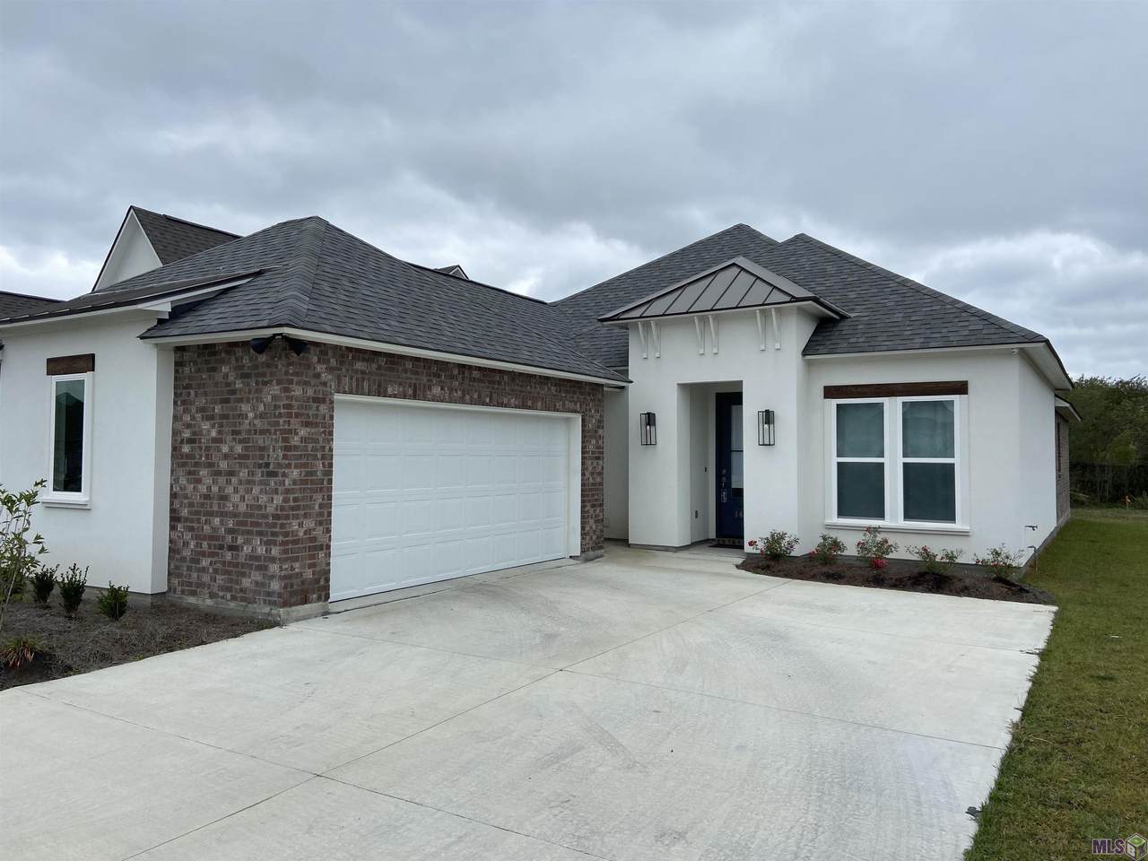14405 Wally Way - Photo 1