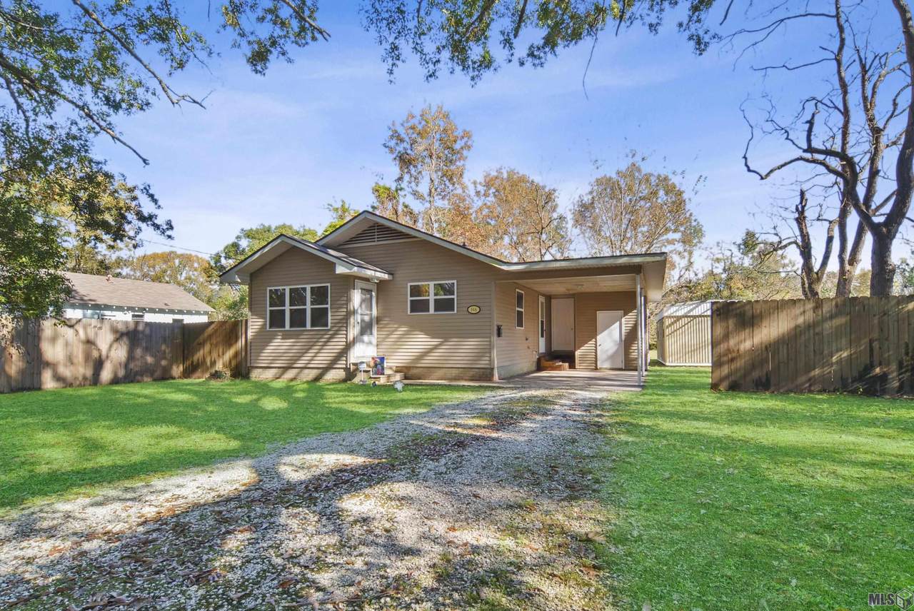 946 Sunshine Dr - Photo 1