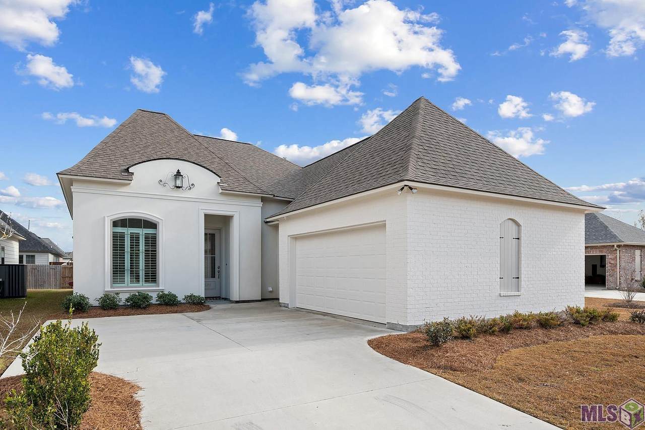 563 Heron Point Dr - Photo 1