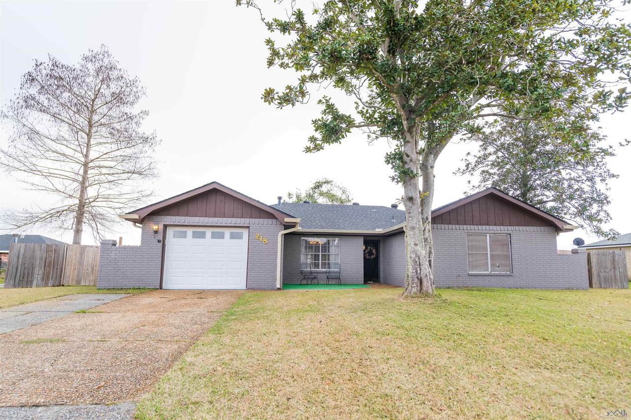 218 Hanson Drive - Photo 1