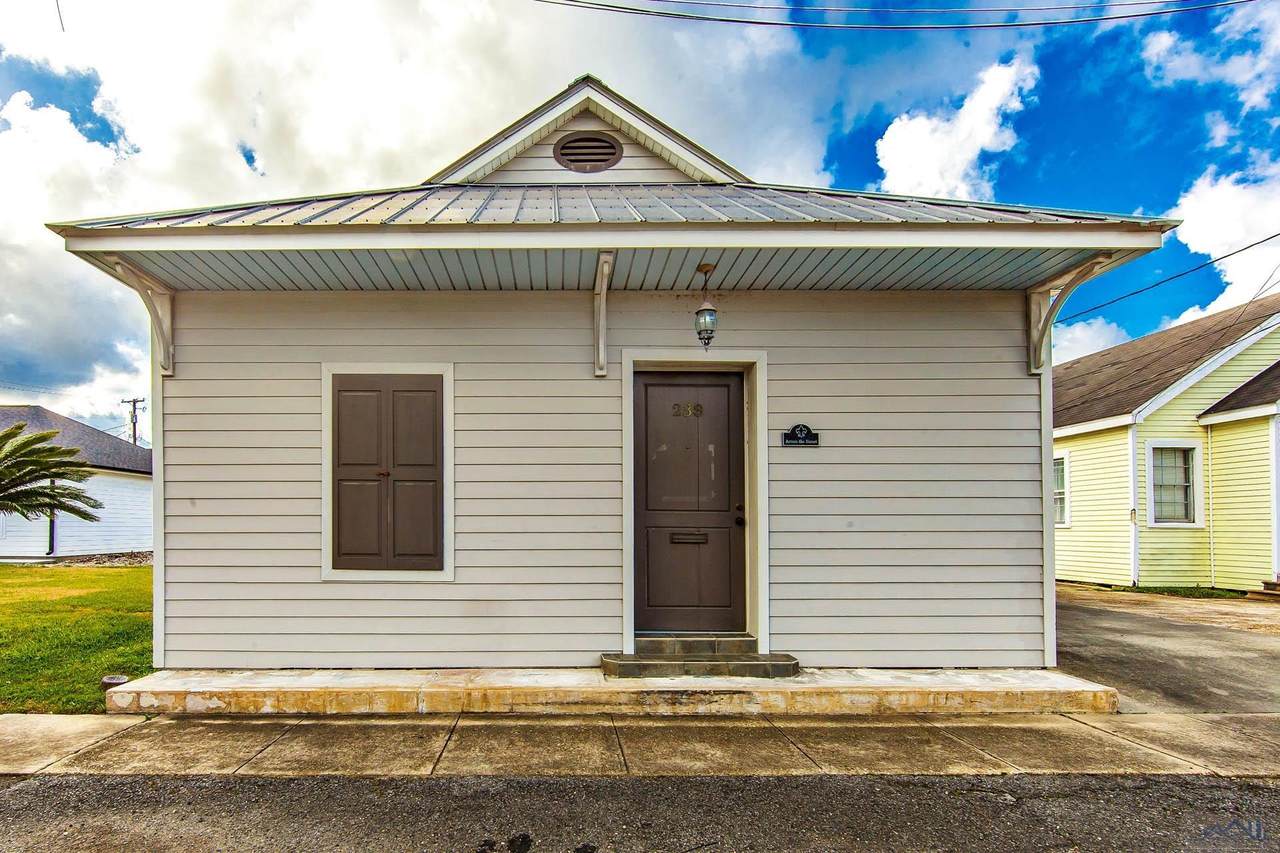 238 St. Charles Street - Photo 1