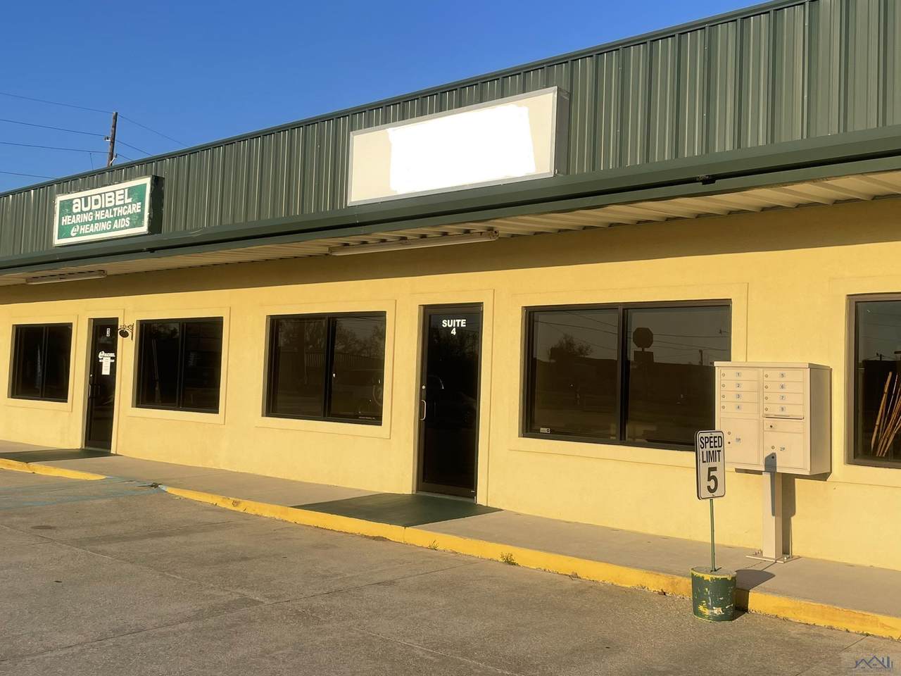 251 Enterprise Dr - Photo 1