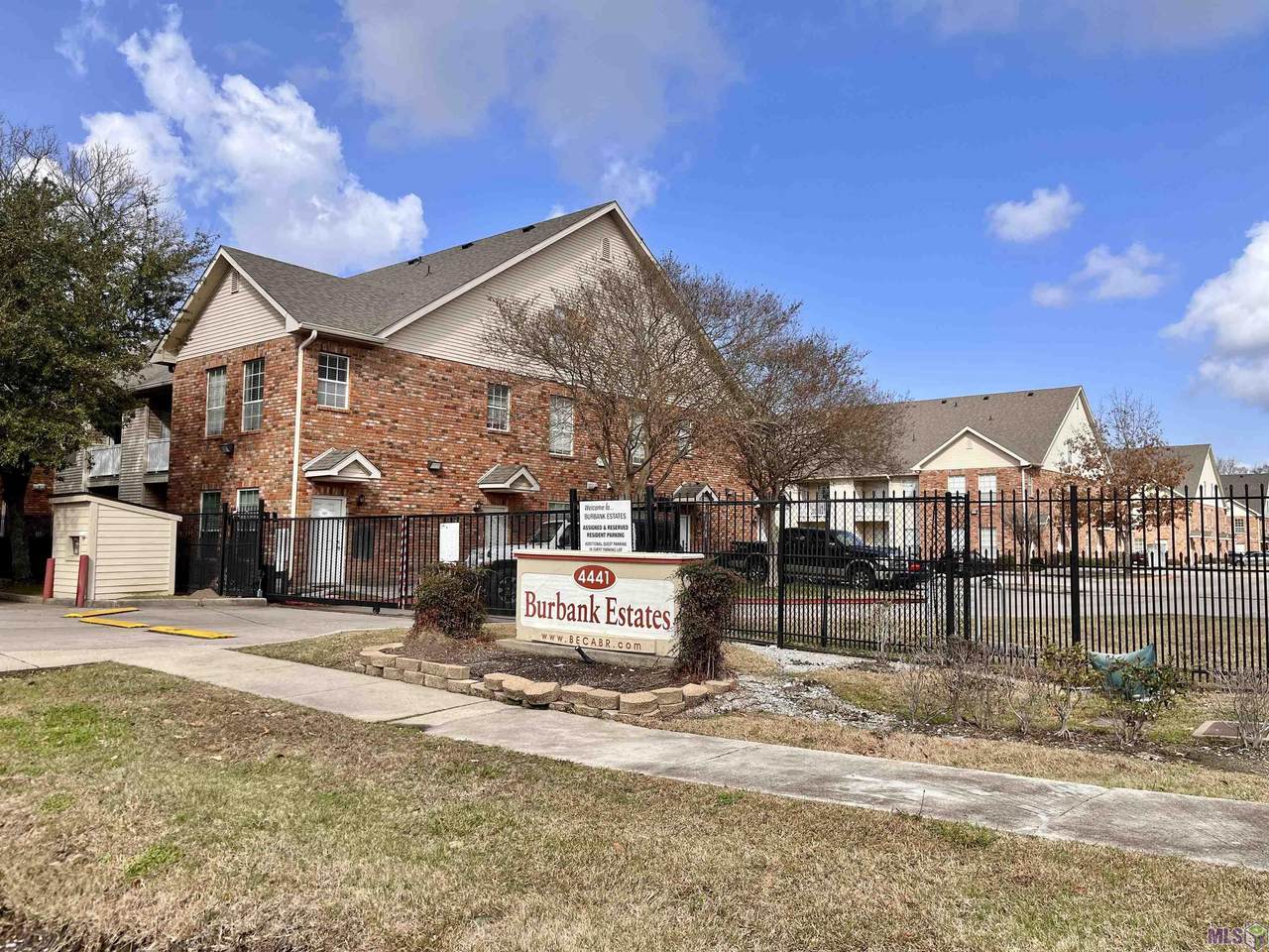 4441 Burbank Dr - Photo 1