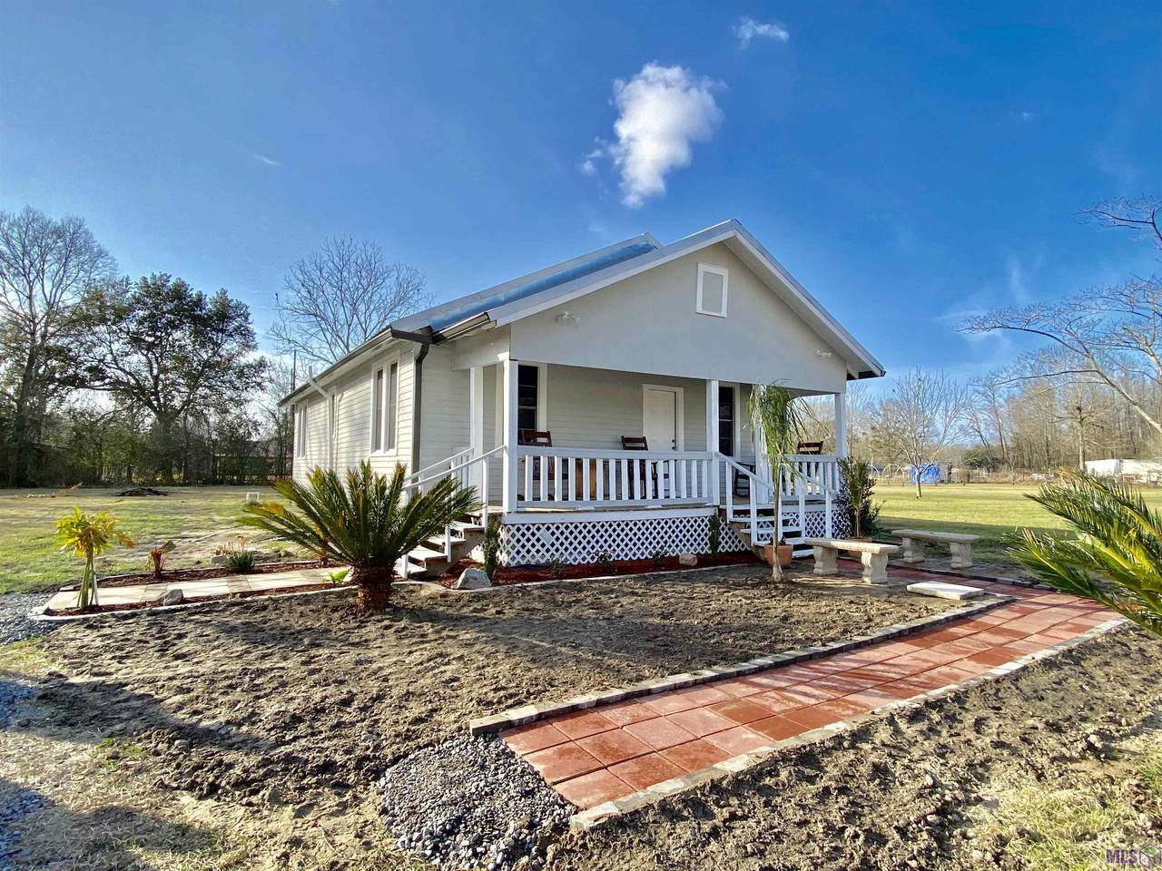 14039 Young Rd - Photo 1
