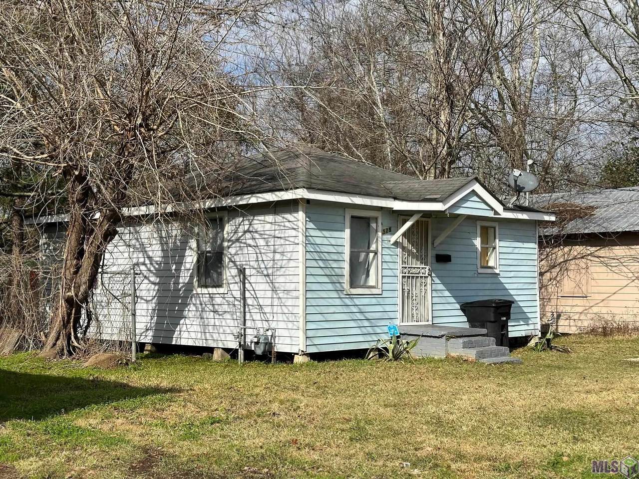 1525 46TH ST - Photo 1