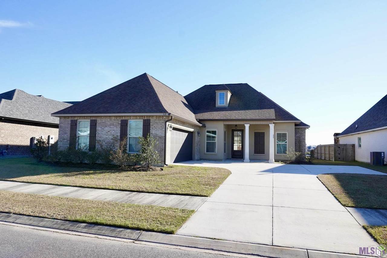 515 Lakehaven Dr - Photo 1