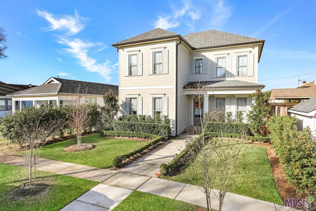 6370 Colbert - Photo 1