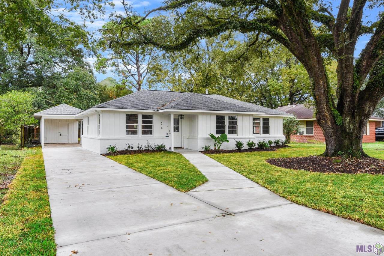 670 Finchley Ave - Photo 1