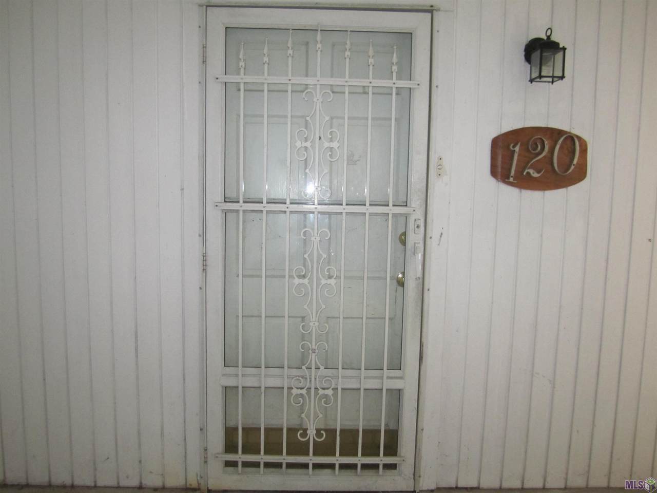 675 Wooddale Blvd - Photo 1