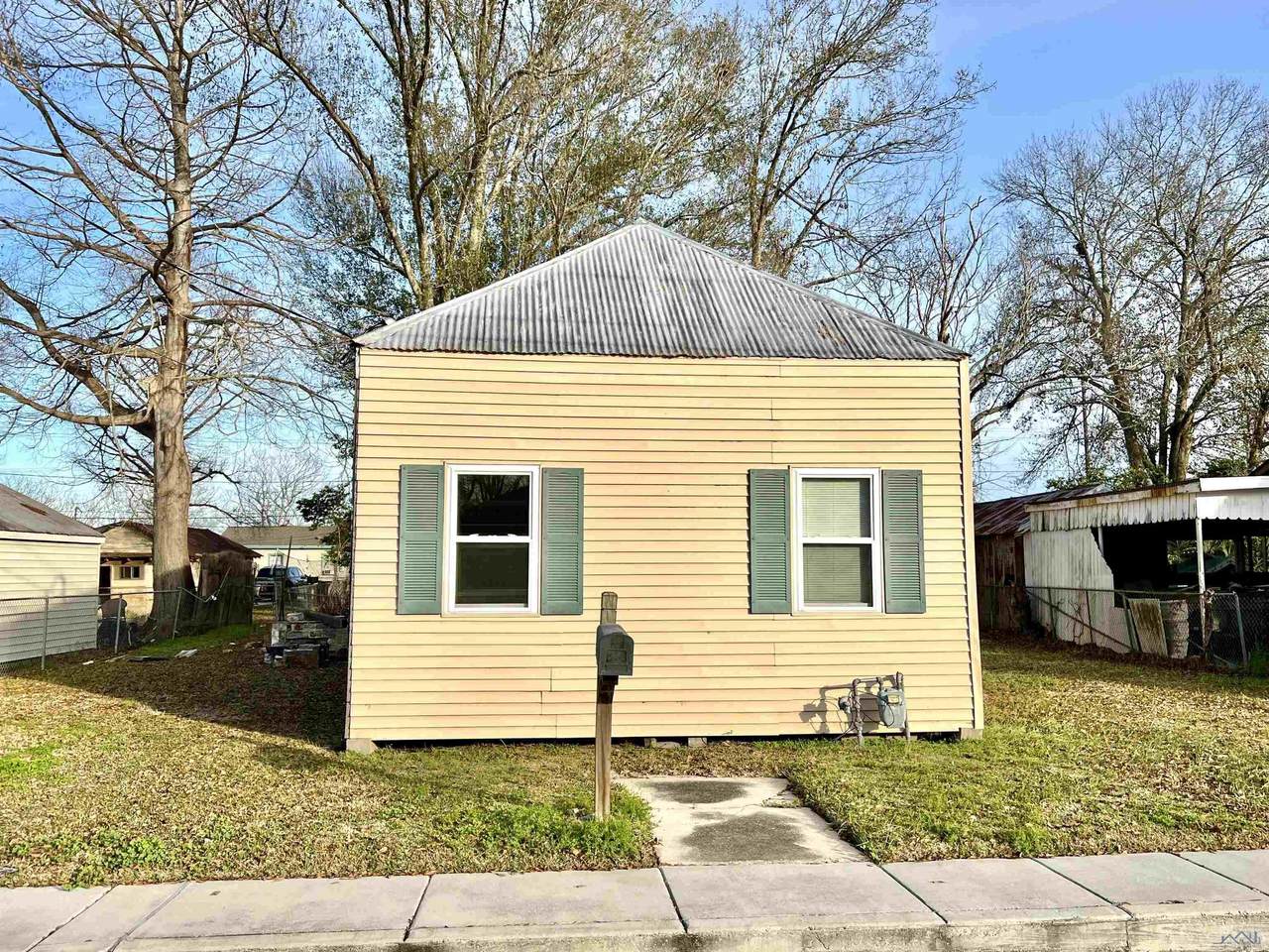 144 Palm Ave - Photo 1